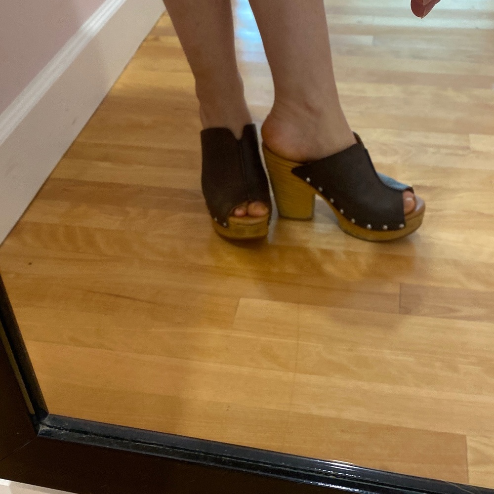 Kork Ease High Heeled Slides Size 7/38 EUC!